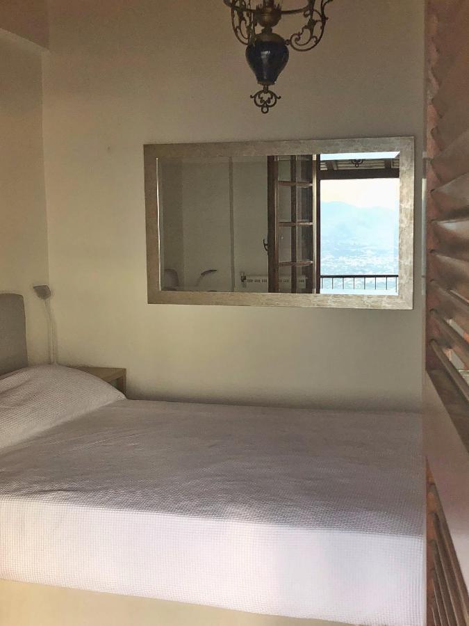 Gaia Guest House กาลามาตา ภายนอก รูปภาพ
